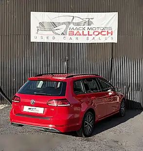 Used 2019 Volkswagen Golf Se Nav Red - Interior and Exterior details 5