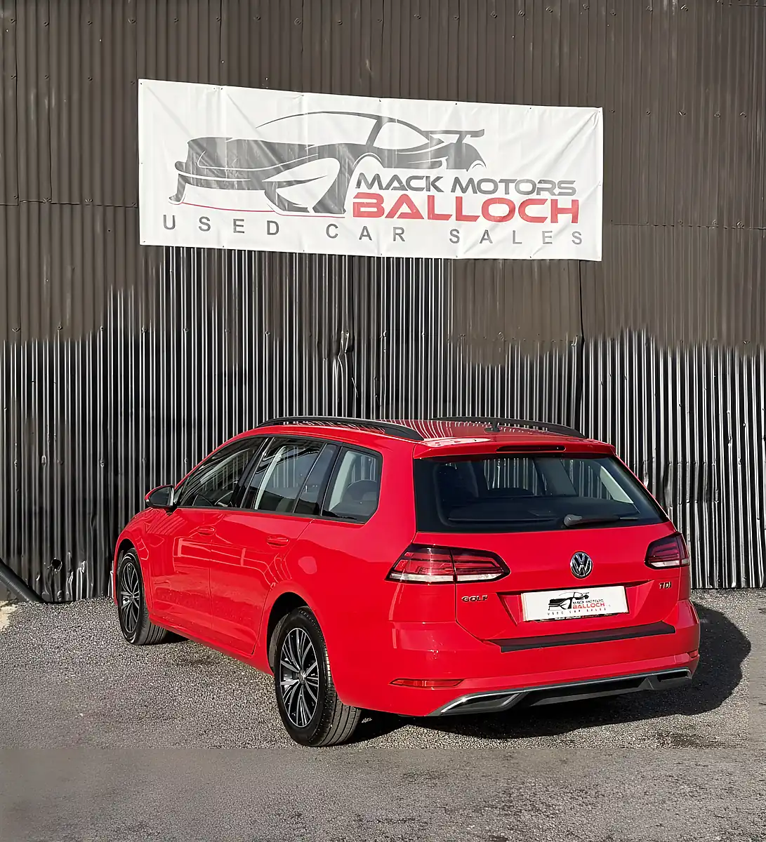 Used 2019 Volkswagen Golf Se Nav Red - Interior and Exterior details 7