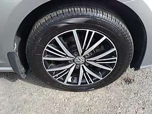 Used 2019 Volkswagen Golf Se Silver - Interior and Exterior details 10