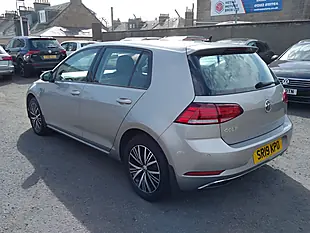 Used 2019 Volkswagen Golf Se Silver - Interior and Exterior details 5