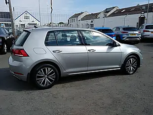 Used 2019 Volkswagen Golf Se Silver - Interior and Exterior details 7