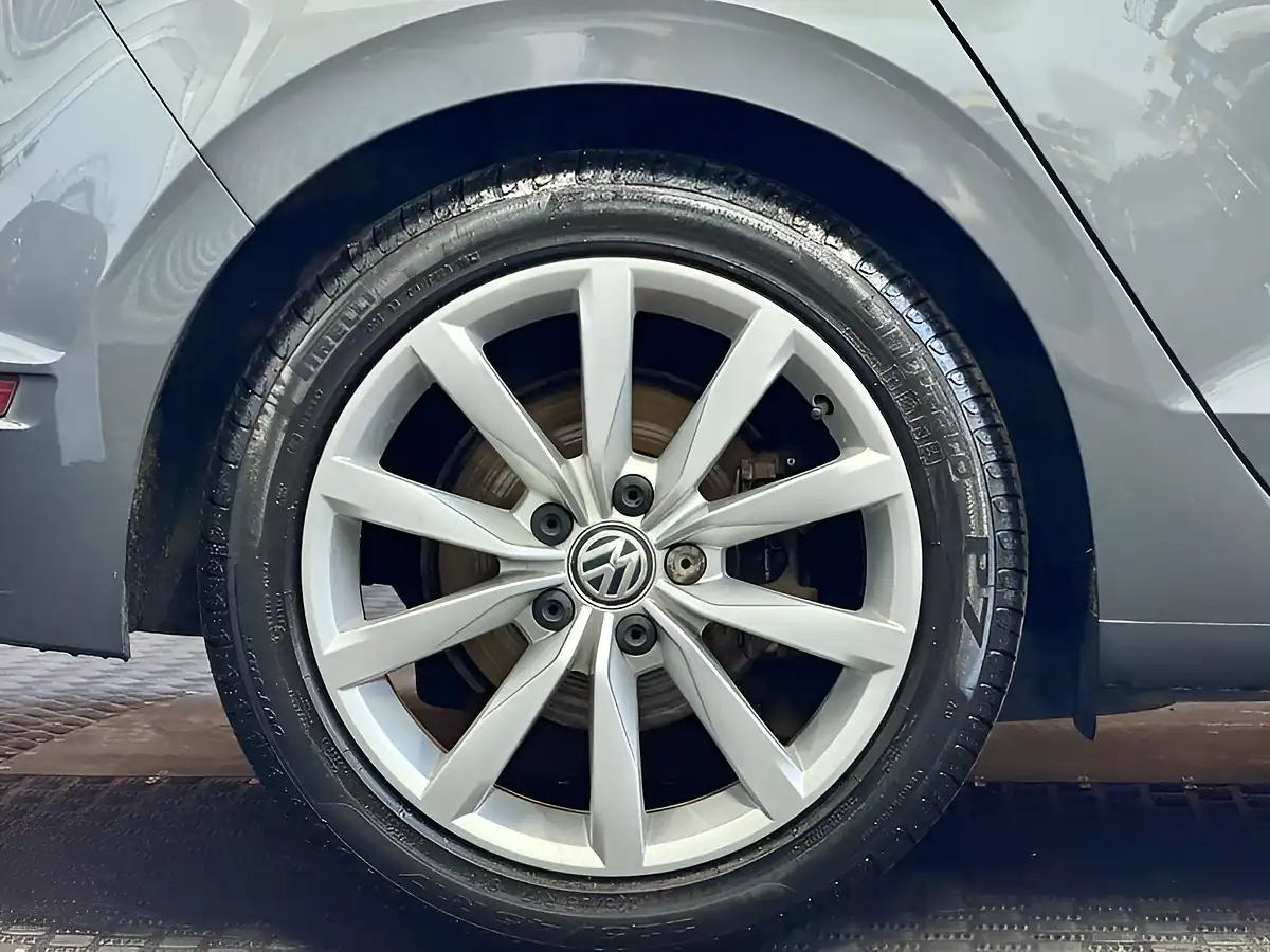 Used 2019 Volkswagen Golf Sv GT Indium Grey - Interior and Exterior details 9
