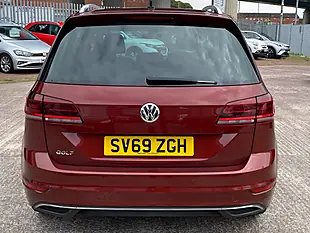 Used 2019 Volkswagen Golf Sv Match Cranberry Red - Interior and Exterior details 8