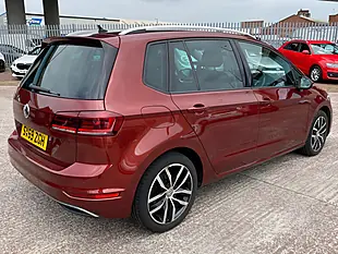 Used 2019 Volkswagen Golf Sv Match Cranberry Red - Interior and Exterior details 9