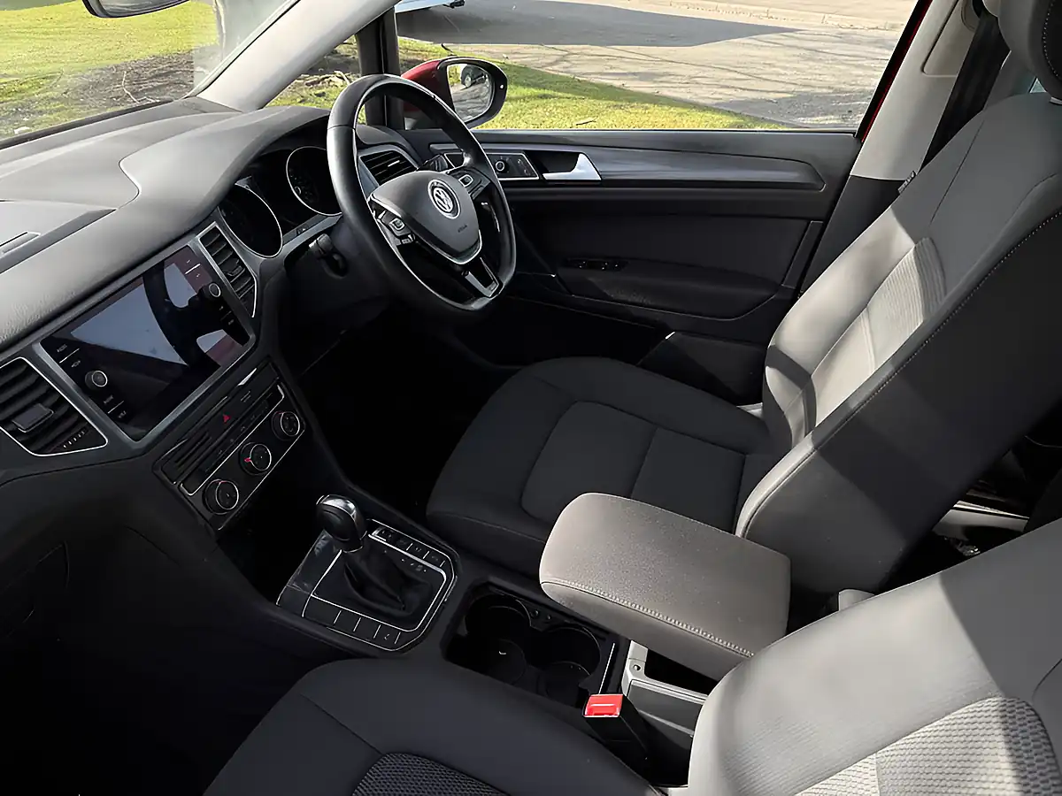 Used 2019 Volkswagen Golf Sv Match Red - Interior and Exterior details 11
