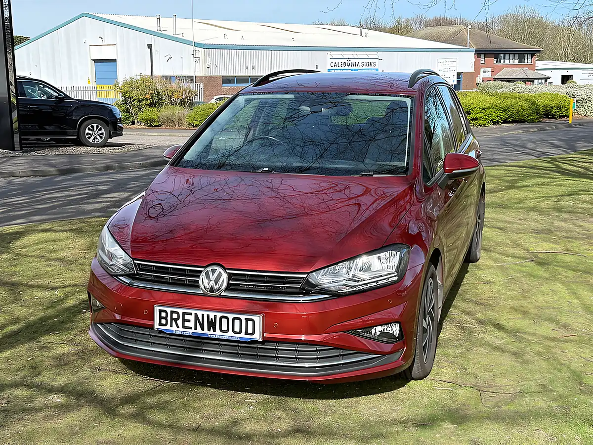 Used 2019 Volkswagen Golf Sv Match Red - Interior and Exterior details 2