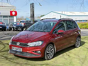 Used 2019 Volkswagen Golf Sv Match Red - Interior and Exterior details 4