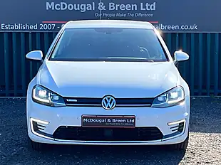 Used 2019 Volkswagen Golf White - Interior and Exterior details 8