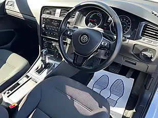 Used 2019 Volkswagen Golf White - Interior and Exterior details 9