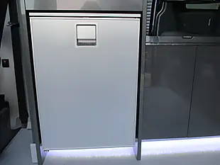 Used 2019 Volkswagen Jöbl T28 Highline Blue - Interior and Exterior details 11