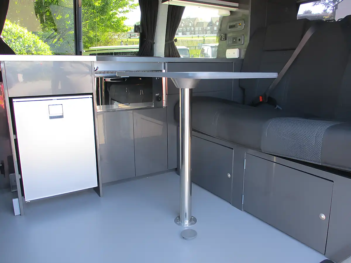 Used 2019 Volkswagen Jöbl T28 Highline Blue - Interior and Exterior details 4