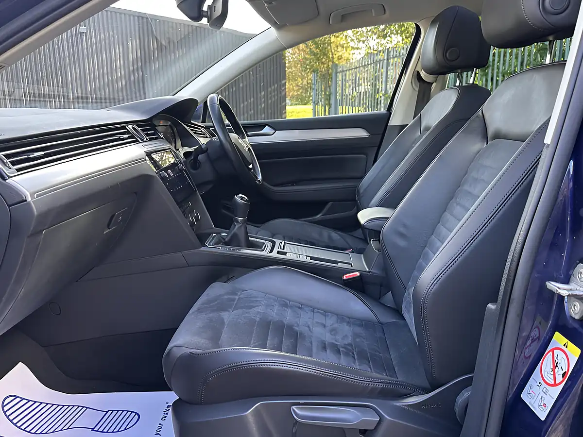 Used 2019 Volkswagen Passat GT Blue - Interior and Exterior details 19