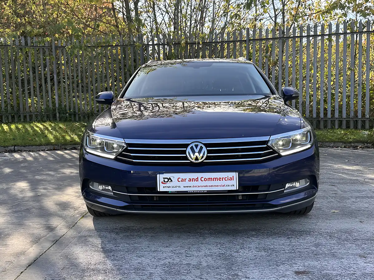 Used 2019 Volkswagen Passat GT Blue - Interior and Exterior details 3