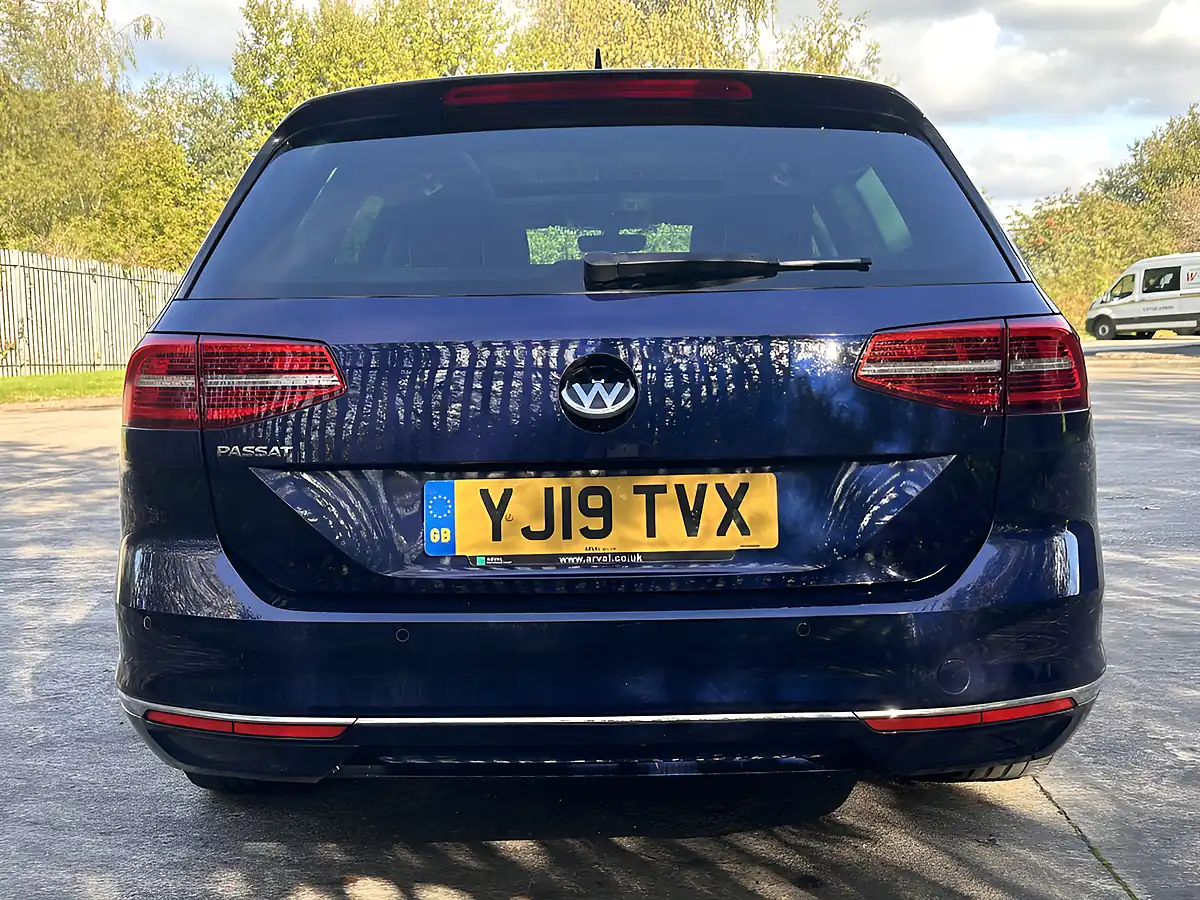 Used 2019 Volkswagen Passat GT Blue - Interior and Exterior details 6