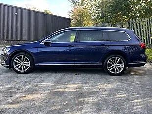 Used 2019 Volkswagen Passat GT Blue - Interior and Exterior details 9
