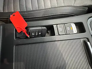 Used 2019 Volkswagen Passat R-Line Blue - Interior and Exterior details 15