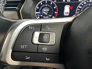 Used 2019 Volkswagen Passat R-Line Blue - Interior and Exterior details 20