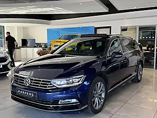 Used 2019 Volkswagen Passat R-Line Blue - Interior and Exterior details 3
