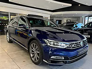Used 2019 Volkswagen Passat R-Line Blue - Interior and Exterior details 5