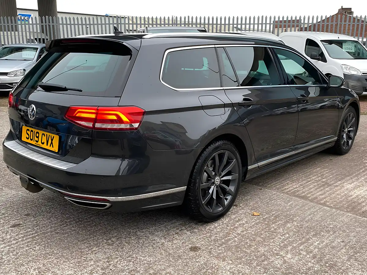 Used 2019 Volkswagen Passat R Line Grey - Interior and Exterior details 8