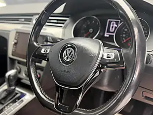 Used 2019 Volkswagen Passat S Black - Interior and Exterior details 11