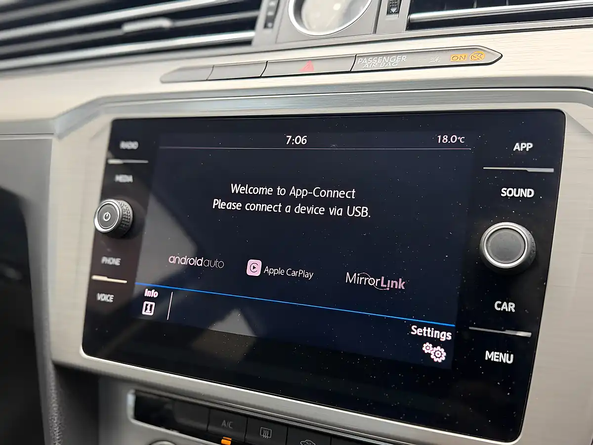 Used 2019 Volkswagen Passat S Black - Interior and Exterior details 17