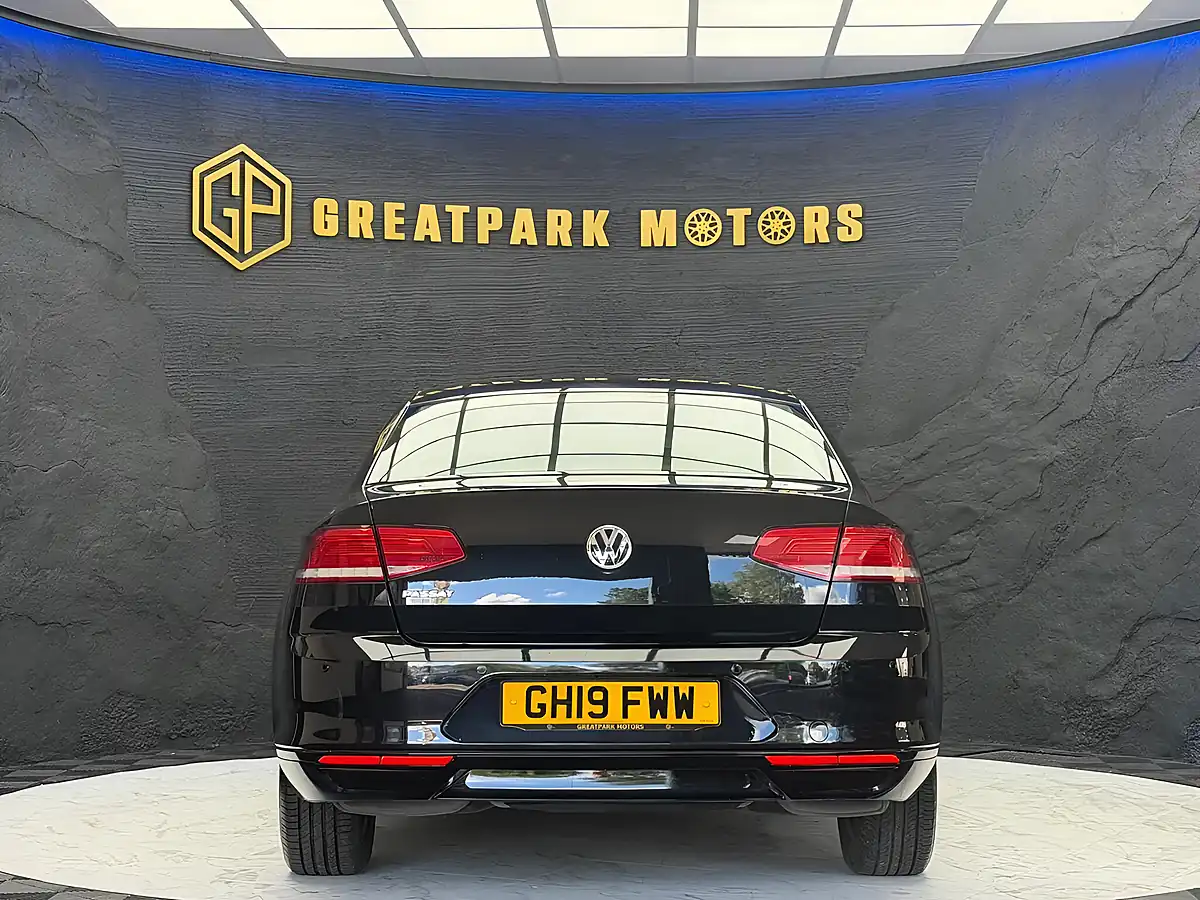 Used 2019 Volkswagen Passat S Black - Interior and Exterior details 6