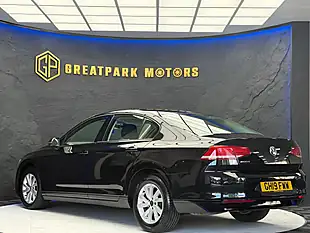 Used 2019 Volkswagen Passat S Black - Interior and Exterior details 7