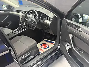 Used 2019 Volkswagen Passat S Black - Interior and Exterior details 9