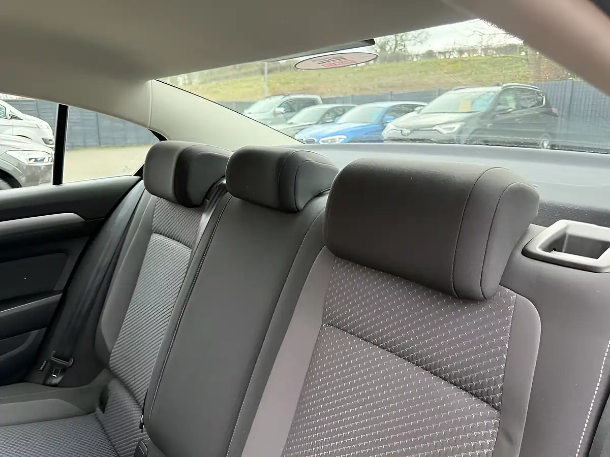 Used 2019 Volkswagen Passat S Black - Interior and Exterior details 12