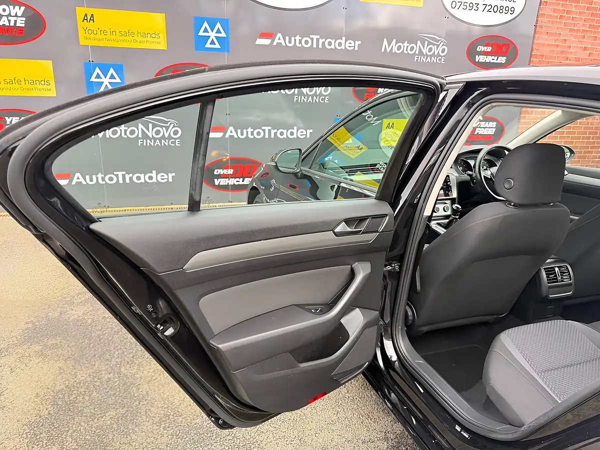 Used 2019 Volkswagen Passat S Black - Interior and Exterior details 16