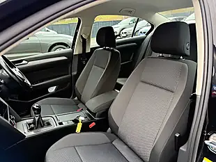 Used 2019 Volkswagen Passat S Black - Interior and Exterior details 18