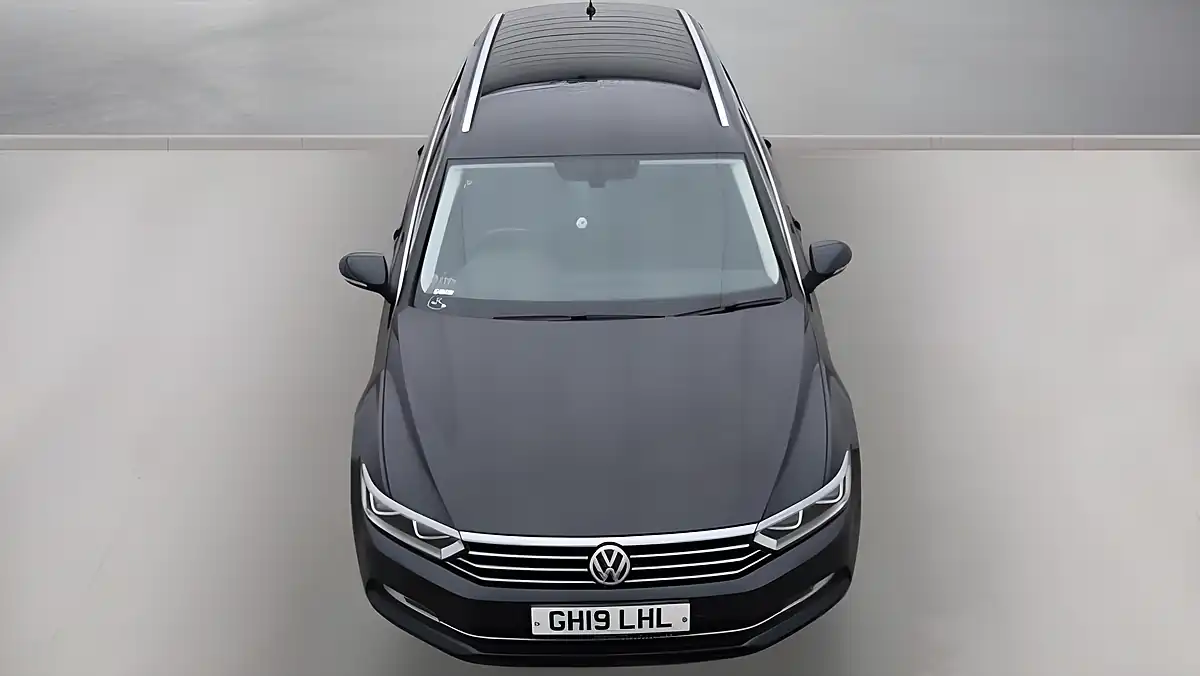 Used 2019 Volkswagen Passat Se Business Black - Interior and Exterior details 6