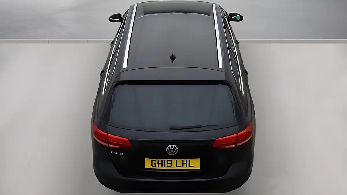 Used 2019 Volkswagen Passat Se Business Black - Interior and Exterior details 8