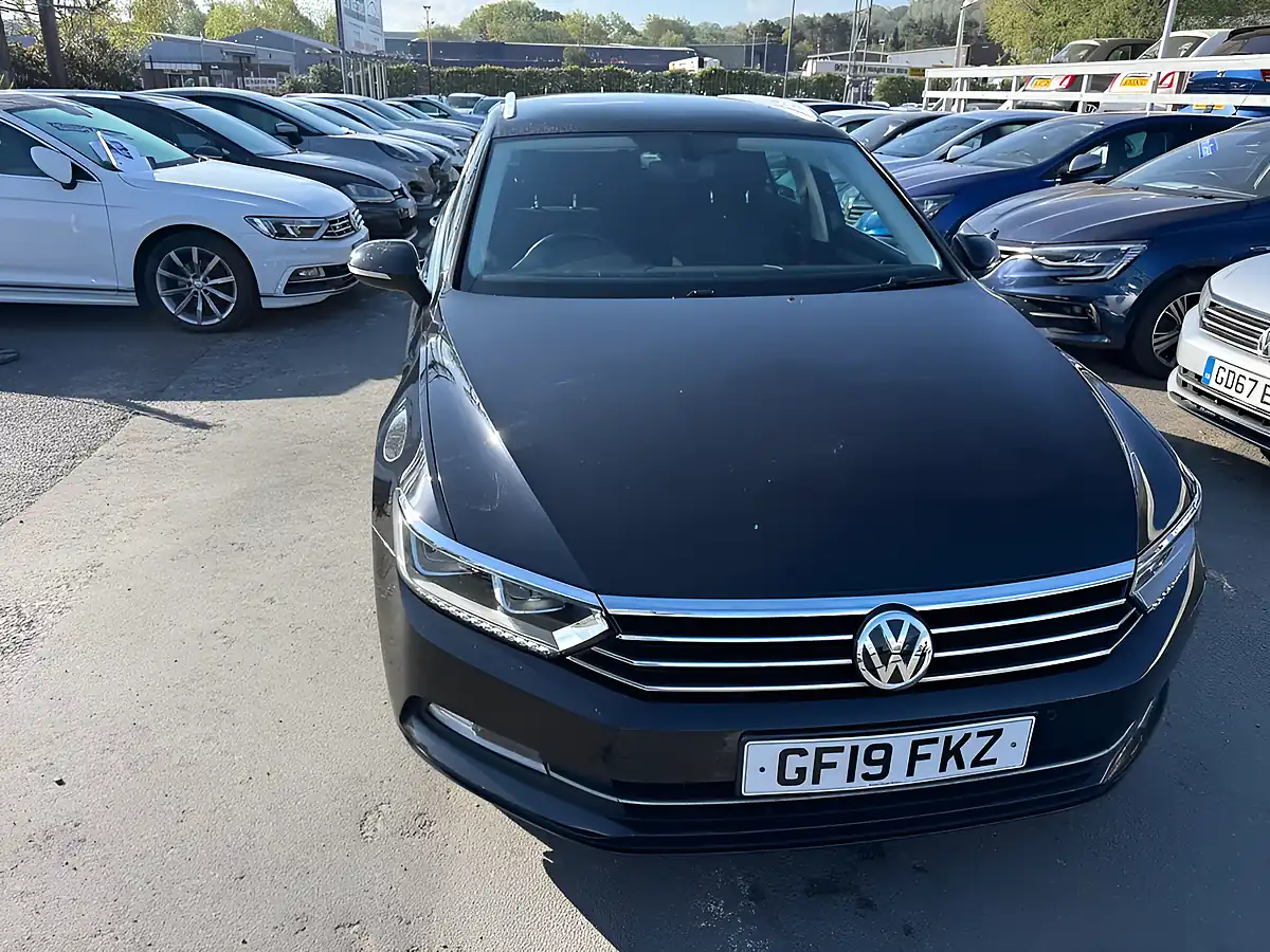 Used 2019 Volkswagen Passat Se Business Edition Black - Interior and Exterior details 16