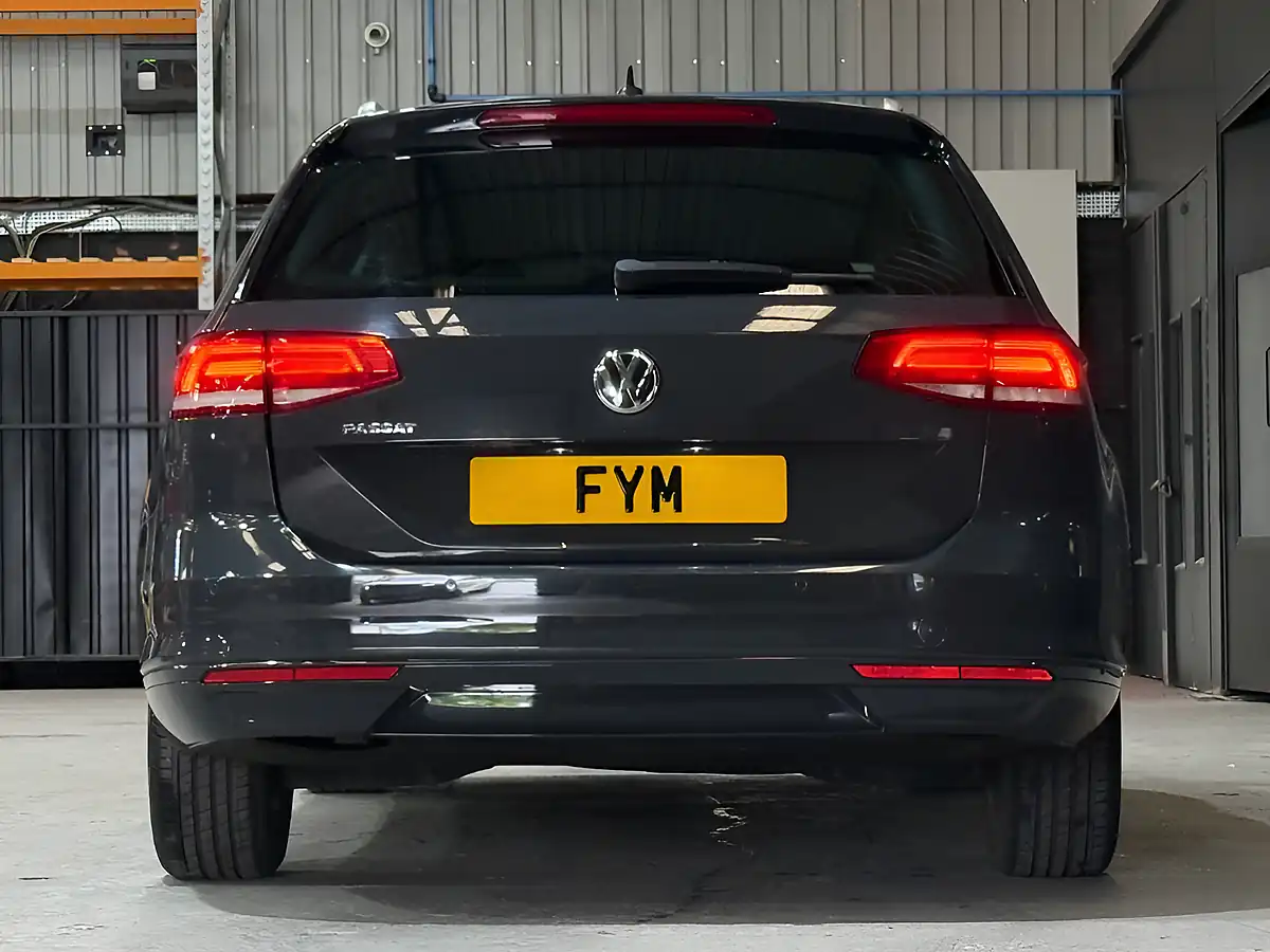 Used 2019 Volkswagen Passat Se Business Grey - Interior and Exterior details 10