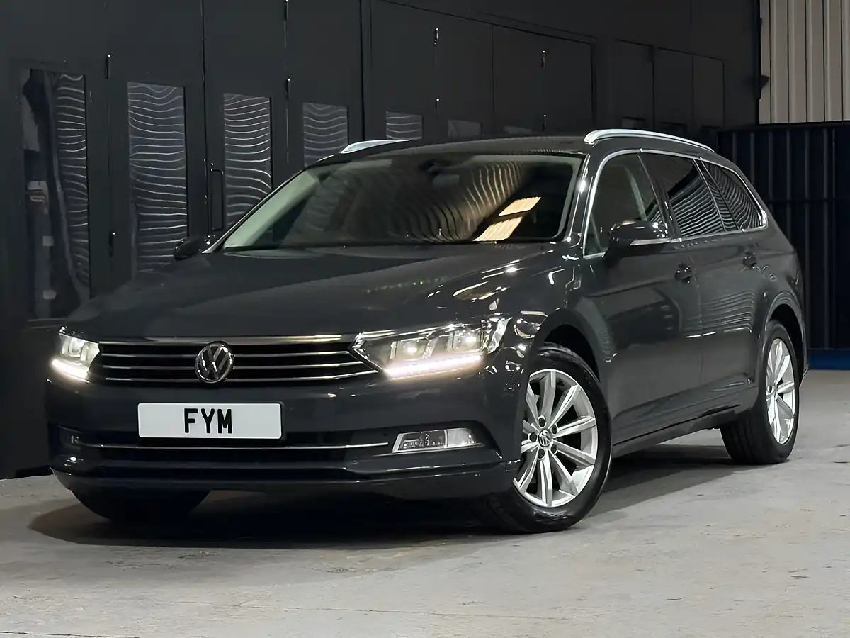 Used 2019 Volkswagen Passat Se Business Grey - Interior and Exterior details 16