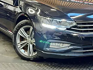 Used 2019 Volkswagen Passat Sel Deep Black Pearl - Interior and Exterior details 10