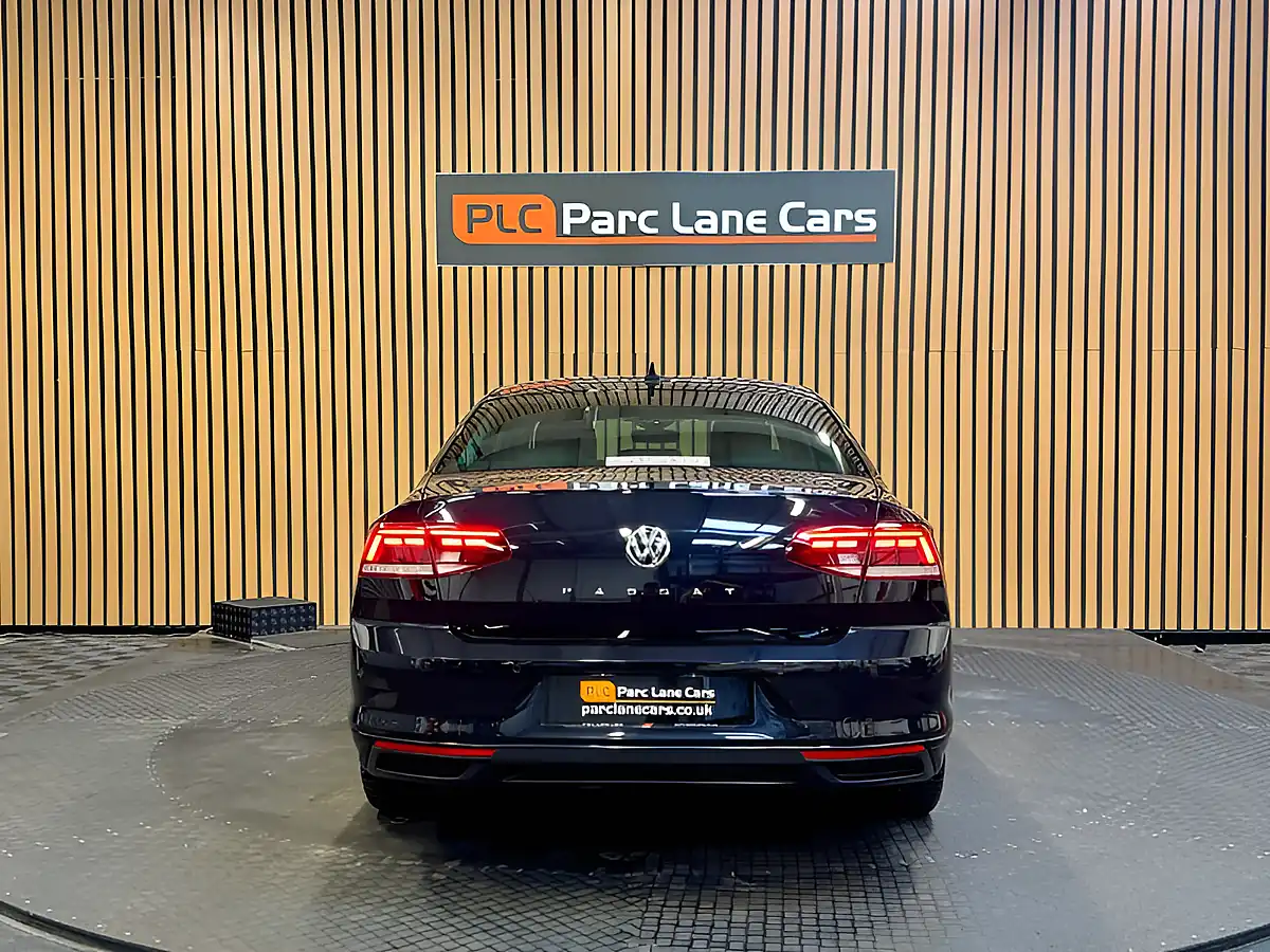 Used 2019 Volkswagen Passat Sel Deep Black Pearl - Interior and Exterior details 4