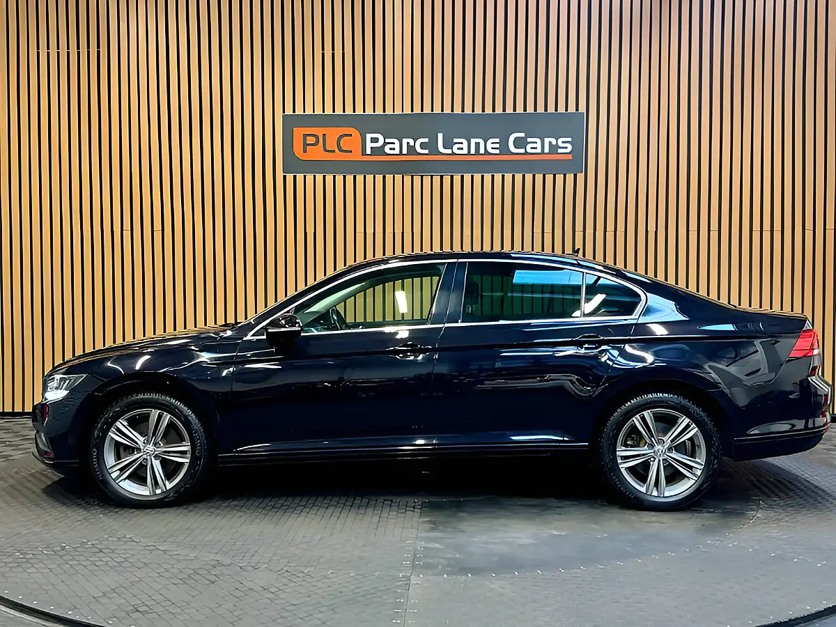 Used 2019 Volkswagen Passat Sel Deep Black Pearl - Interior and Exterior details 6