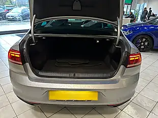 Used 2019 Volkswagen Passat Sel Silver - Interior and Exterior details 9