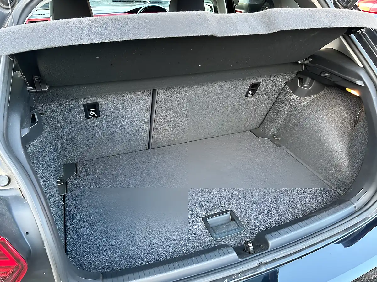 Used 2019 Volkswagen Polo Beats Black - Interior and Exterior details 20
