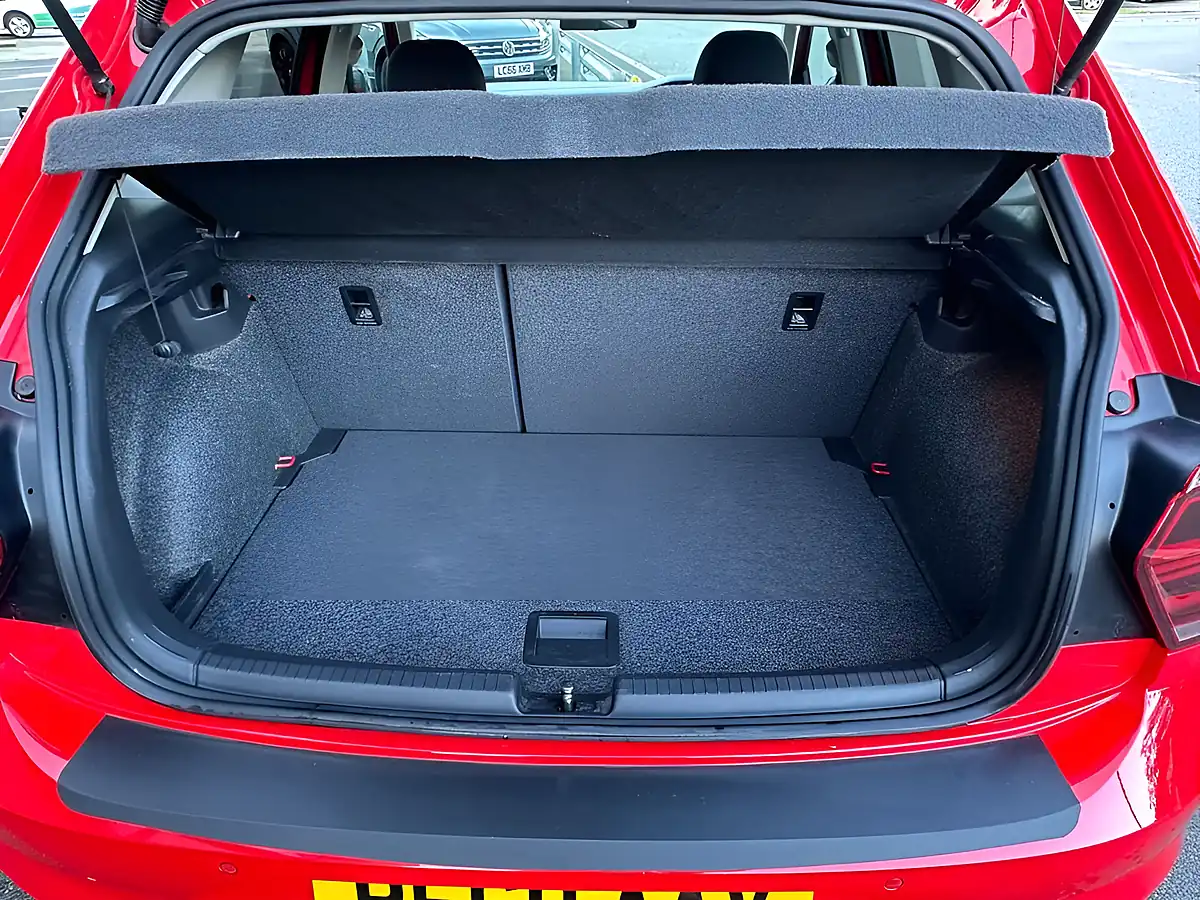 Used 2019 Volkswagen Polo Beats Flash Red - Interior and Exterior details 5