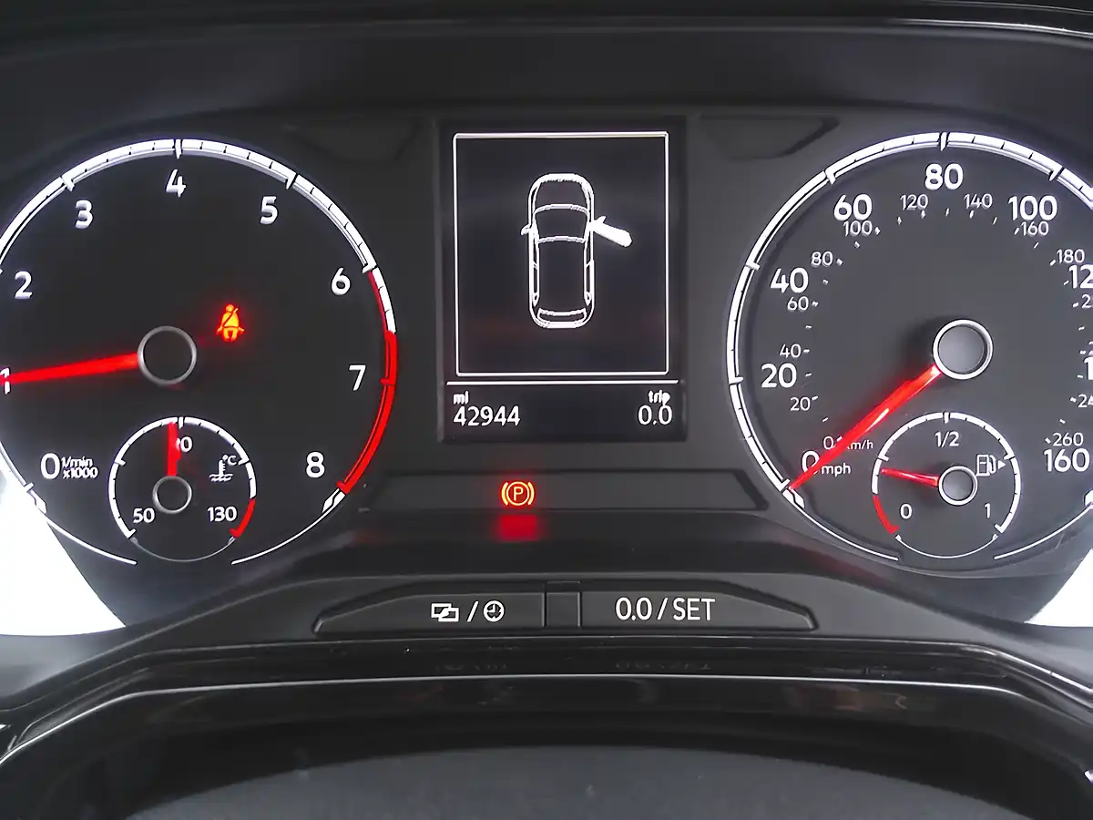 Used 2019 Volkswagen Polo Beats Silver - Interior and Exterior details 13