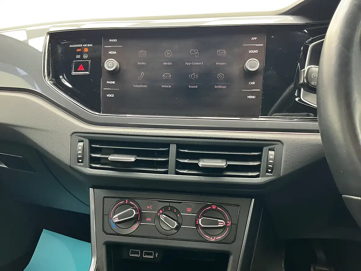 Used 2019 Volkswagen Polo R-Line Black - Interior and Exterior details 9
