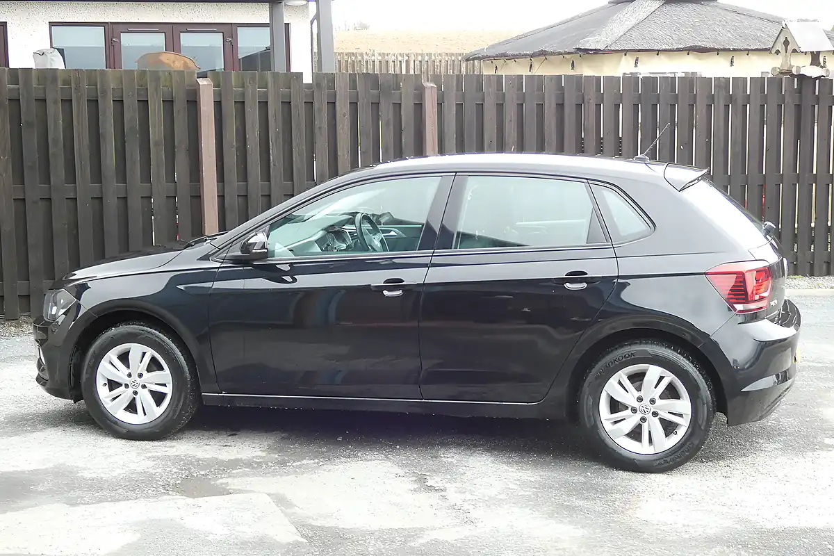 Used 2019 Volkswagen Polo Se Black - Interior and Exterior details 5