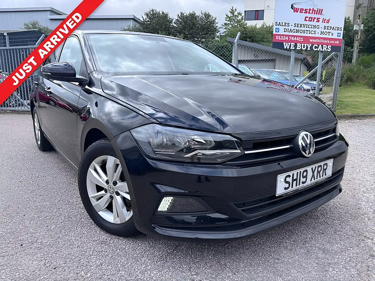 Used 2019 Volkswagen Polo Se Black - Front View