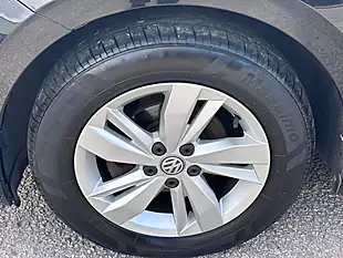 Used 2019 Volkswagen Polo Se Black - Interior and Exterior details 14