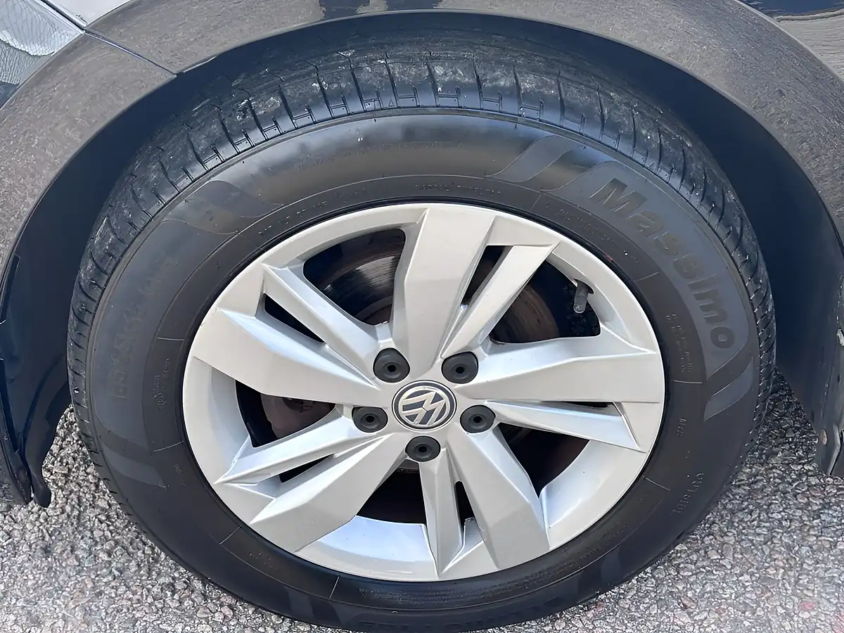 Used 2019 Volkswagen Polo Se Black - Interior and Exterior details 14