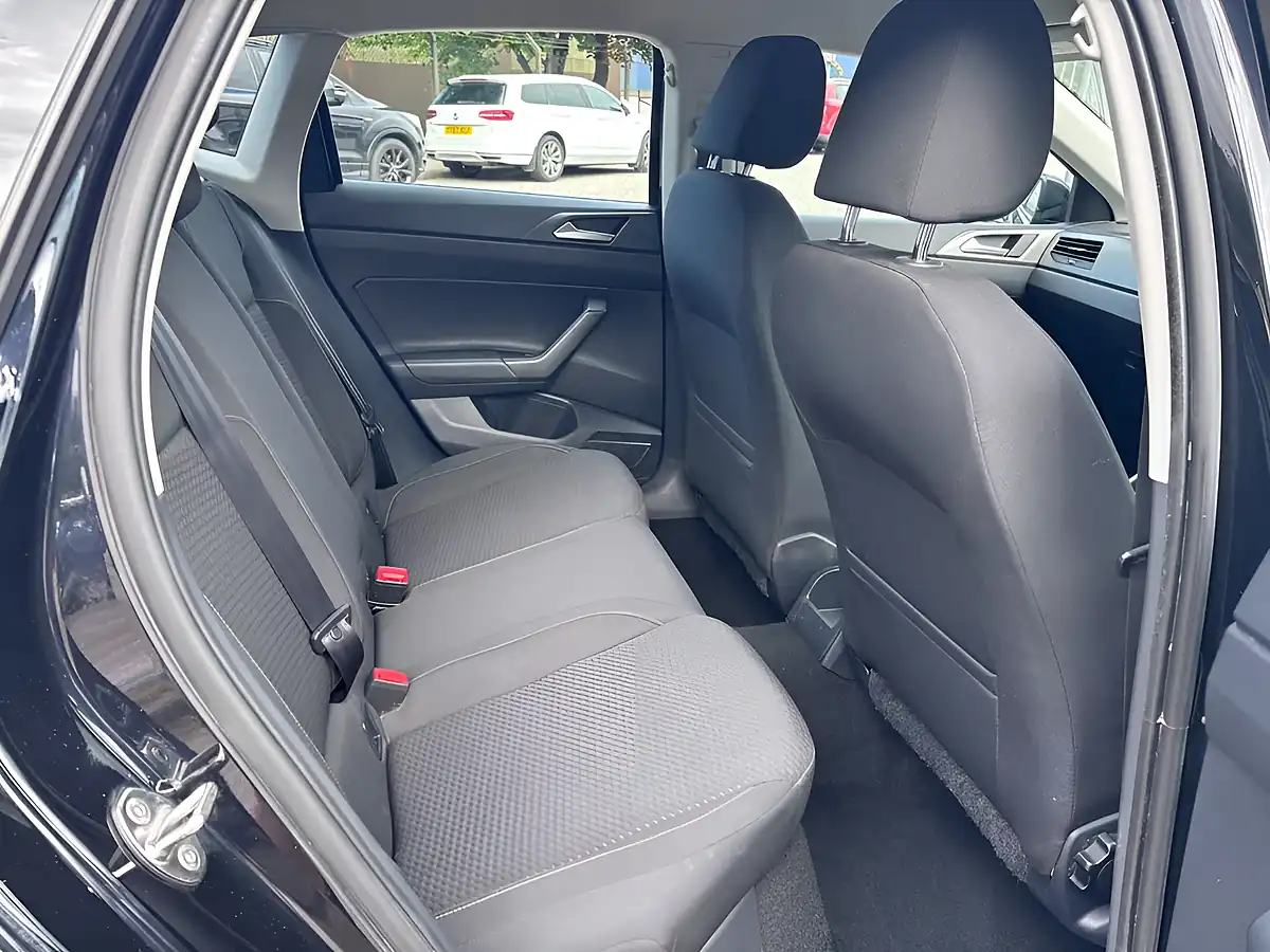 Used 2019 Volkswagen Polo Se Black - Interior and Exterior details 17